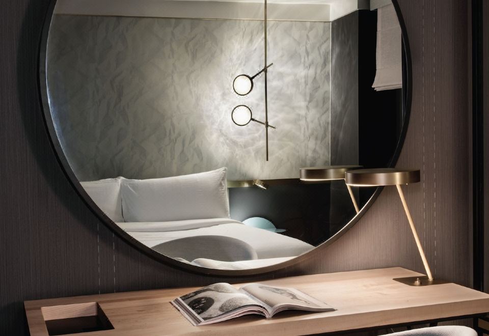 The Time New YorkQueen Room