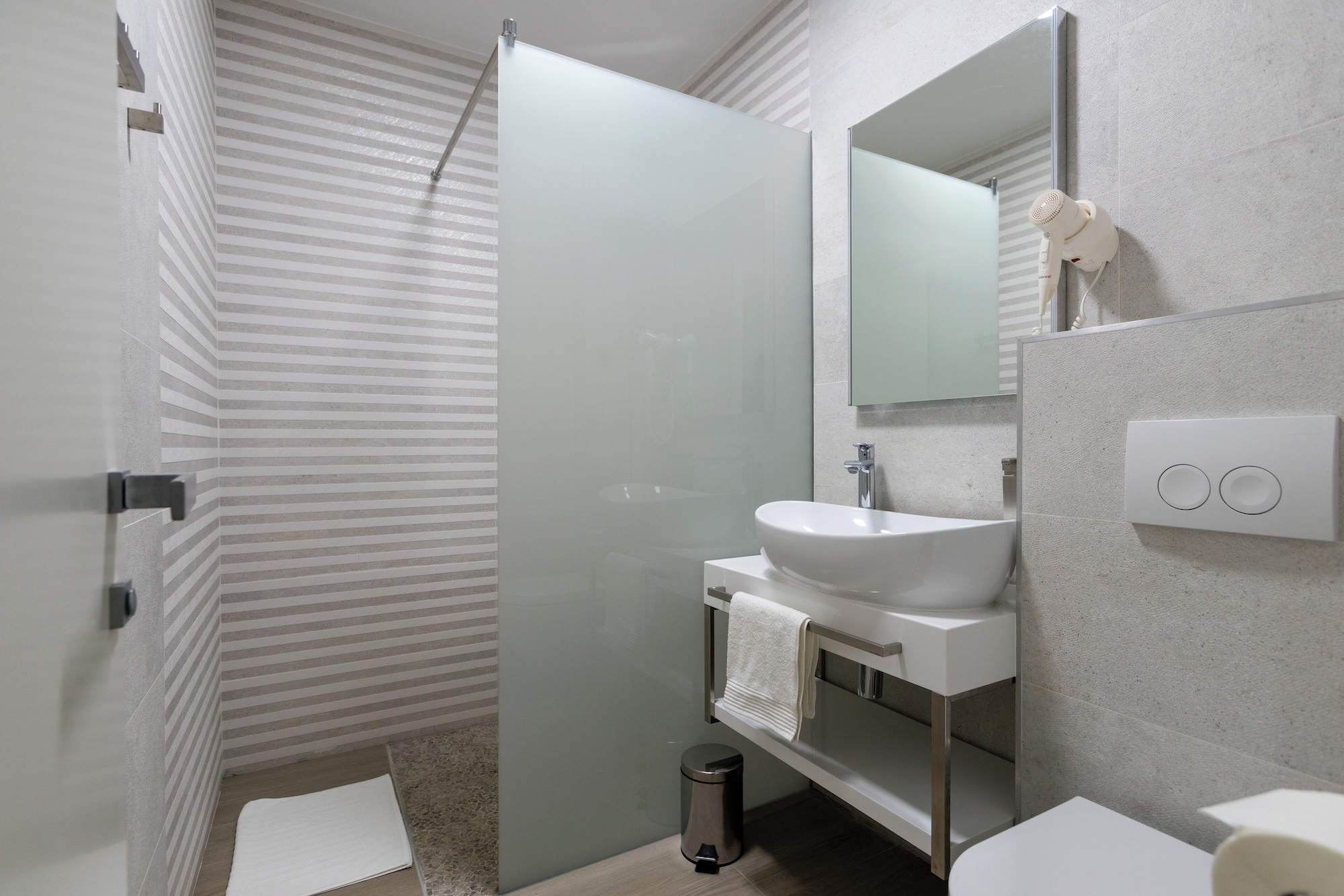 舒适双人或双床间