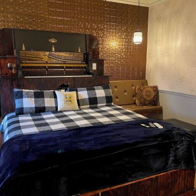 Piano Room Old Storehouse Inn Promo Code