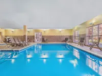 Hampton Inn & Suites Detroit/Airport-Romulus Hotels in Romulus