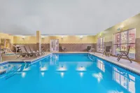 Hampton Inn & Suites Detroit/Airport-Romulus