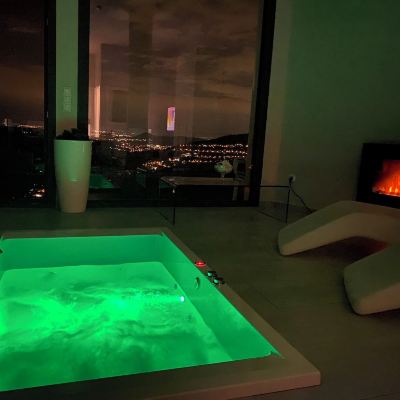 Deluxe Suite Petit Mirador Promo Code