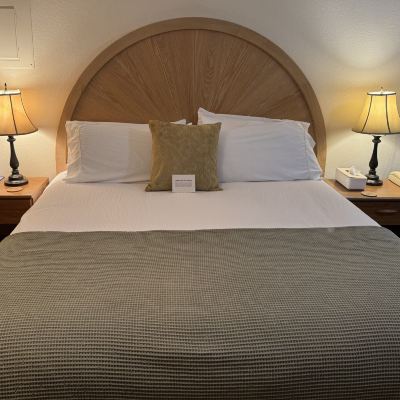 Deluxe Studio Rocky Mountain Inn Promo Code