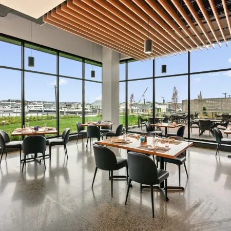 Hotel Indigo SEATTLE EVERETT WATERFRONT by IHG Отели в г. Эверетт