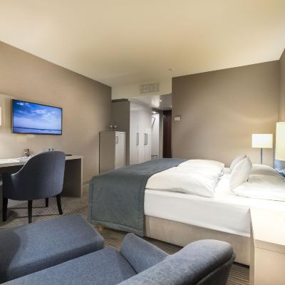 Superior Double Room Maritim Hotel Bonn Promo Code