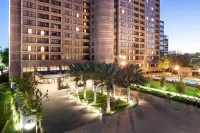 DoubleTree by Hilton Hotel & Suites Houston by The Galleria Hotel a 