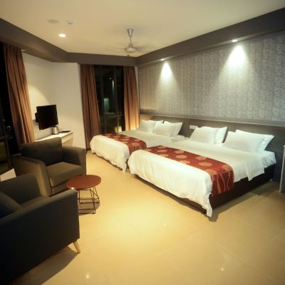 Suite Keluarga Kupon Star Well Hotel