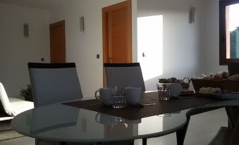 Lovely Cat's Room Urrunaga - Housity