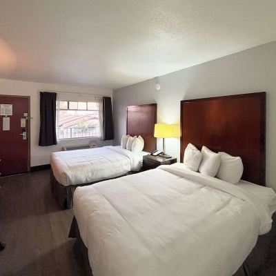 Deluxe Room, 2 Queen Beds, Non Smoking, Refrigerator&Microwave