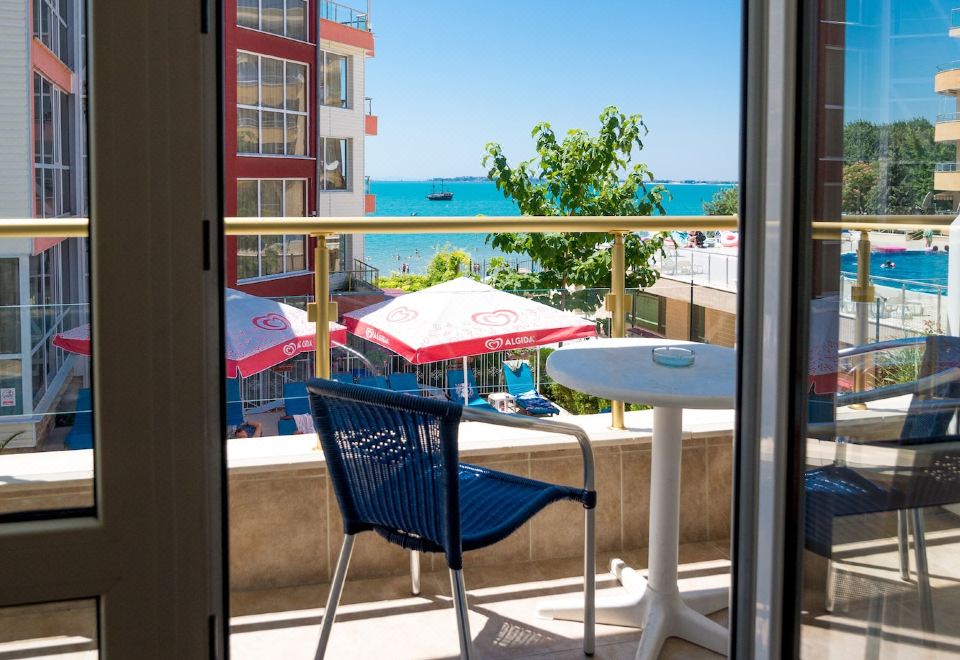 海景双人或双床间