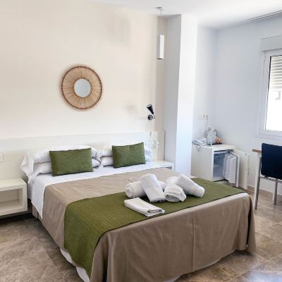 Double or Twin Room Hotel Senderos Promo Code