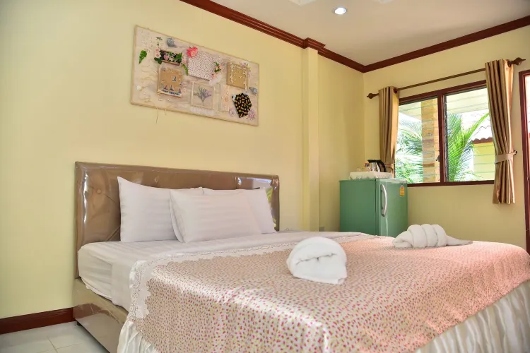 ห้องสแตนดาร์ด เตียงใหญ่ 1 เตียง