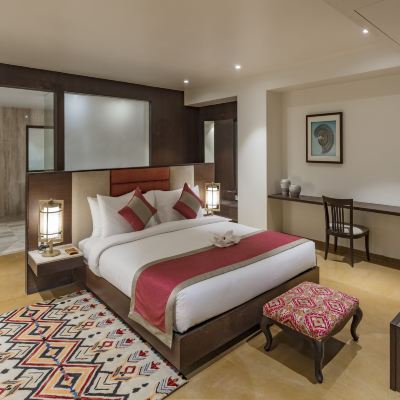 Queen Suite Hotel Binori Promo Code
