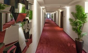Bergers Airporthotel Memmingen - Housity