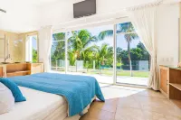 Luxury Villa Waterfall - Pool & BBQ