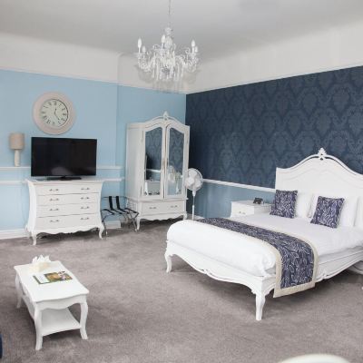 Superior Family Room Shendish Manor Hotel Promo Code