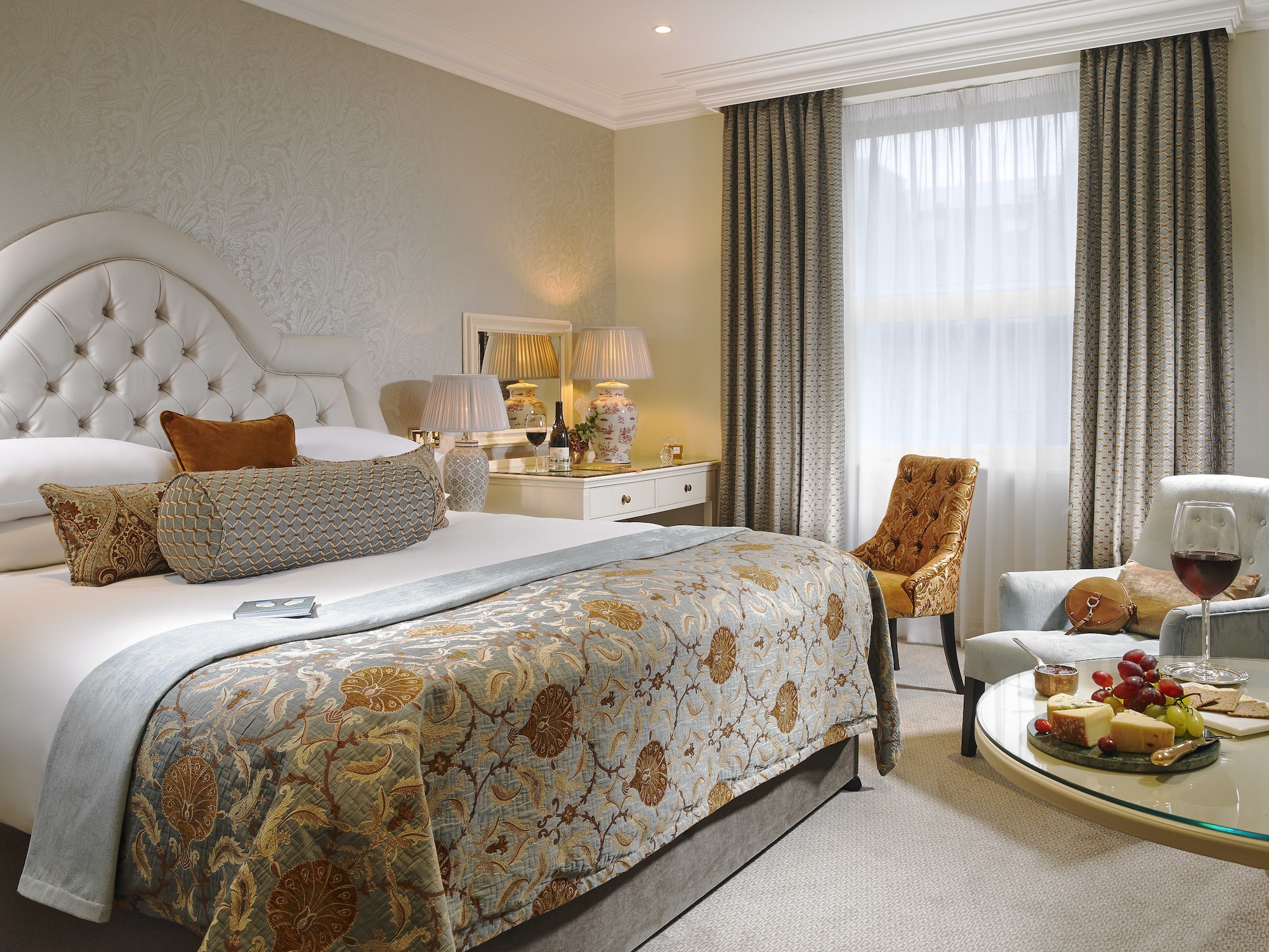 精致特大床套房