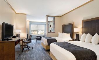 ClubHouse Hotel and Suites - Housity