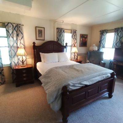 Sarah's Room Arlington Inn Promo Code