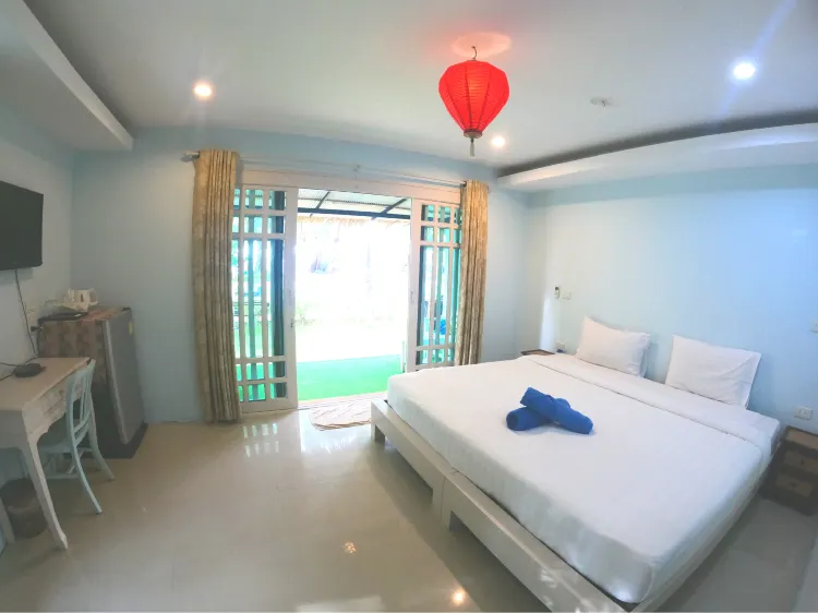 ห้องวิวสระว่ายน้ำ