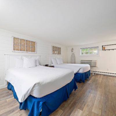 Studio Suite, 2 Double Beds, Ensuite Sandwich Inn and Suites Promo Code
