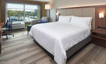 Holiday Inn Express & Suites Doral - Miami