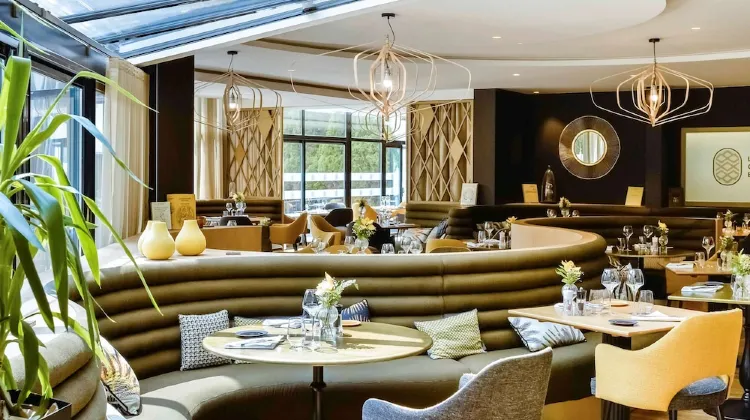 メルキュール ディジョン サントル クレマンソー 食事・レストラン