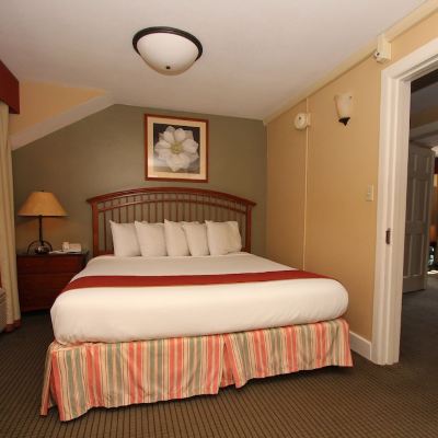 Lodge King Suite