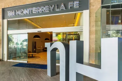 NH Monterrey la Fe Hôtels à : 