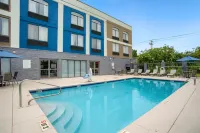 Holiday Inn Express & Suites MOBILE – I-65 by IHG