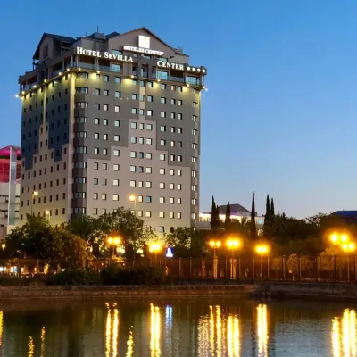 Hotel Sevilla Center Hotels near Maria Luisa Park