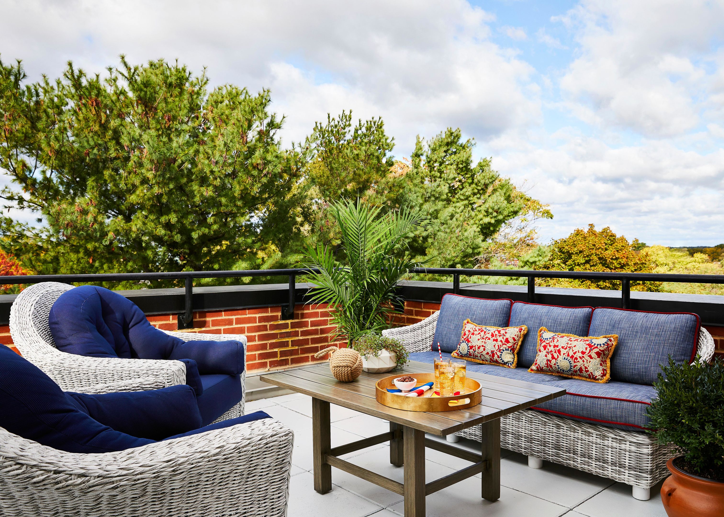 毕业特大床房带阳台