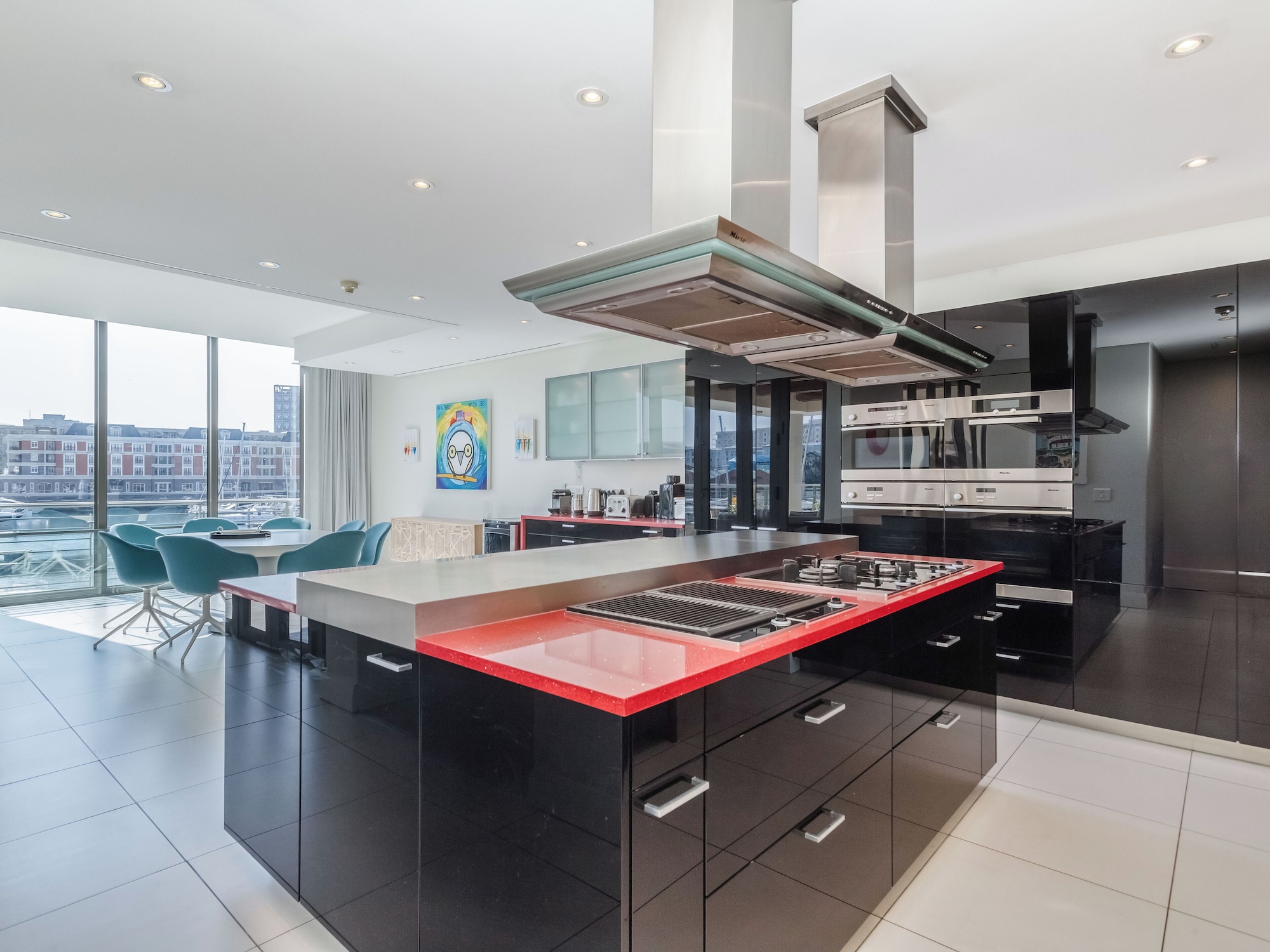 Mountain Marina Luxury Apartments三卧室奢华顶层公寓1