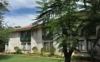 Cresta Bosele Hotel Отели в г. 