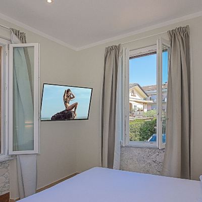 Camera Matrimoniale Deluxe-Depandance Hotel Eura Promo Code