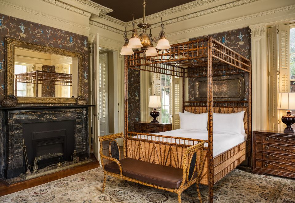 Jasmine House Parlour Suite