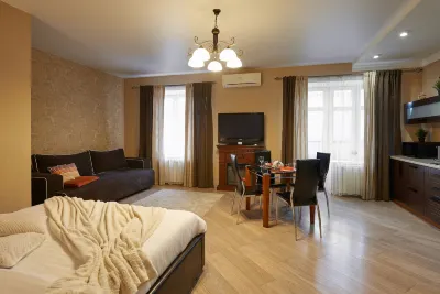 PaulMarie Apartments on Prs. Lenina Hotels in 