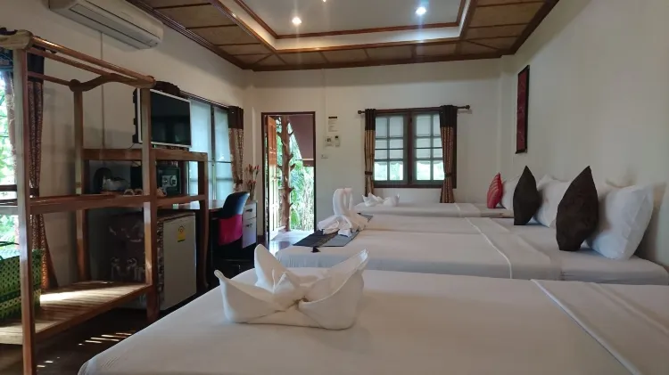 ห้องแฟมิลี่สำหรับสี่ท่าน, 2 ห้องน้ำ, ติดสวน