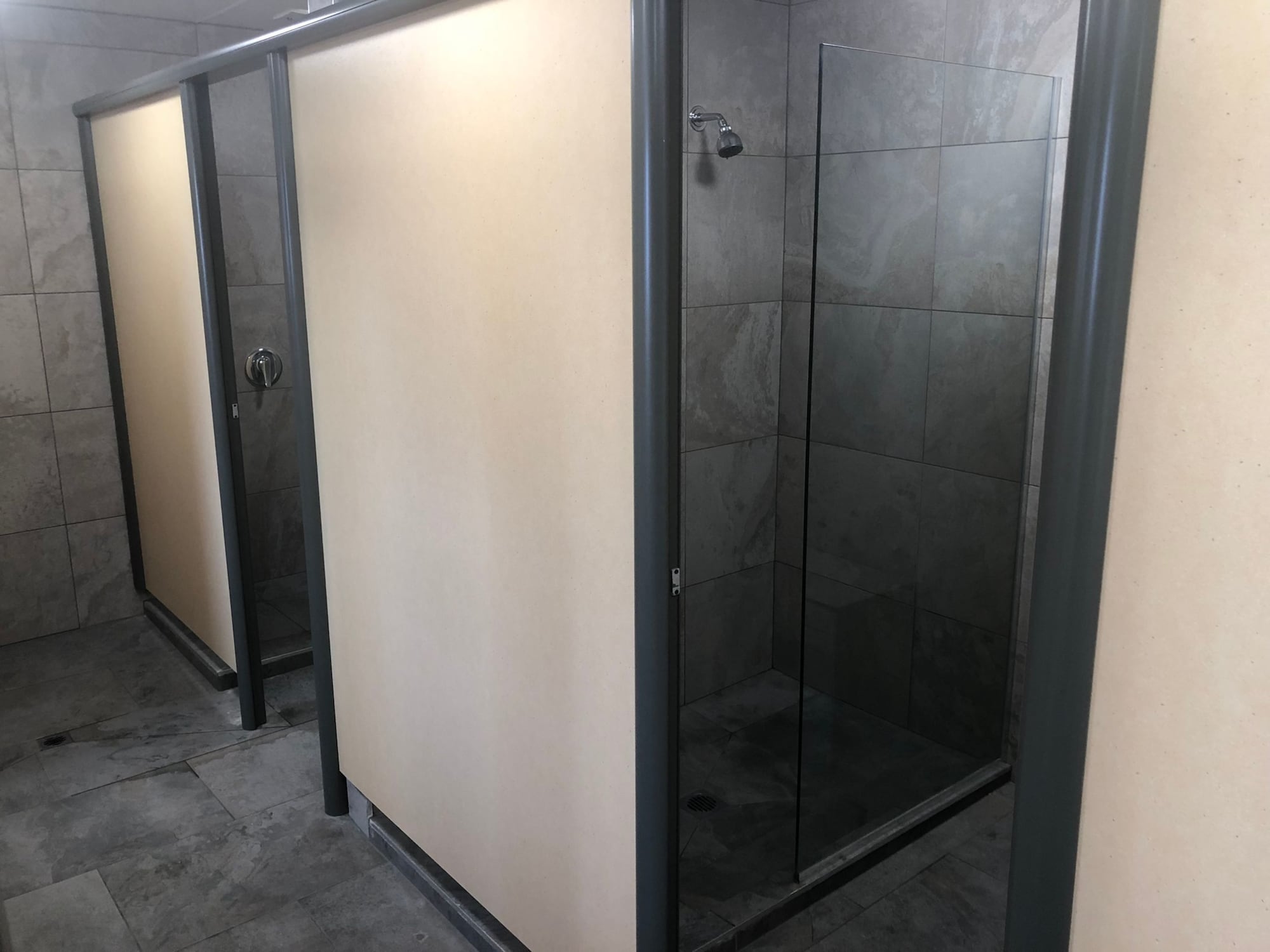 大廚房小屋（共用浴室）