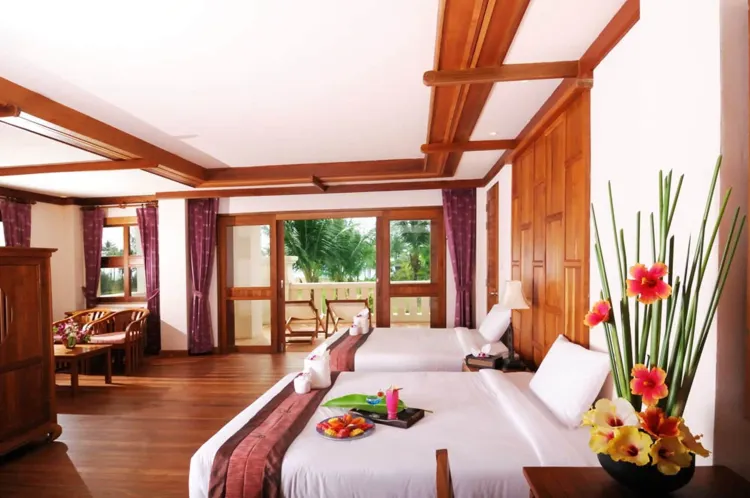 ห้องดีลักซ์เตียงใหญ่หรือเตียงแฝดพร้อมวิวสวน