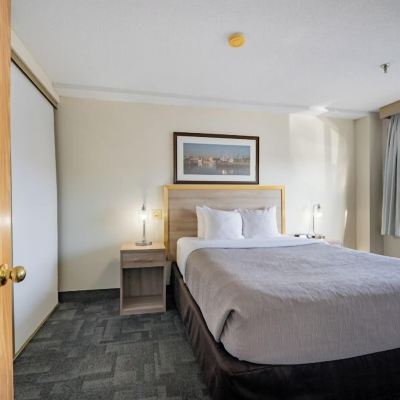 Executive Queen Suite Quality Inn Halifax Airport Promo Code
