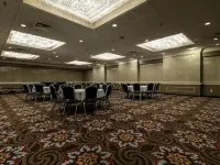Causeway Bay Hotel Hotel di Lansing