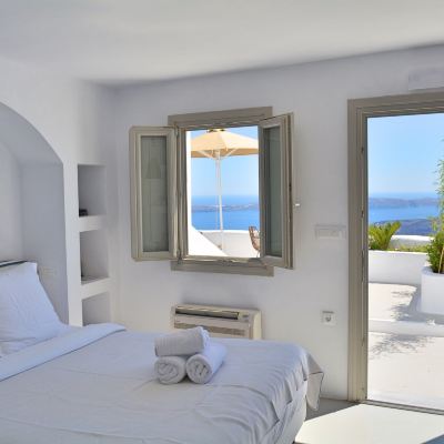 Junior Suite, Hot Tub (Outdoor) Cocoon Suites Promo Code