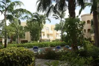 The Hamilton Beach Villas & Spa Отели в г. 
