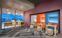 Tru by Hilton Lehi