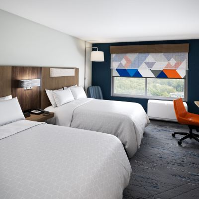 Mobility Accessible Standard 2 Queen Room with Tub Holiday Inn Express White Marsh, An IHG Hotel Promo Code