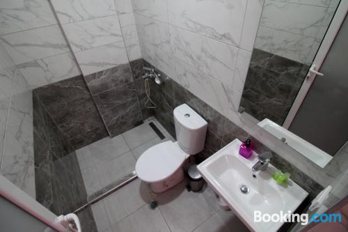 带阳台的三人房