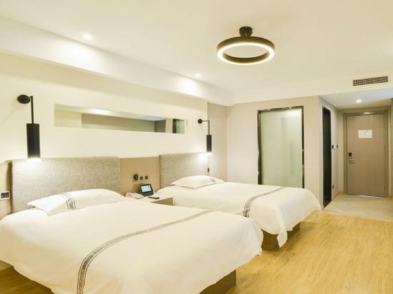 花园尊享双床房