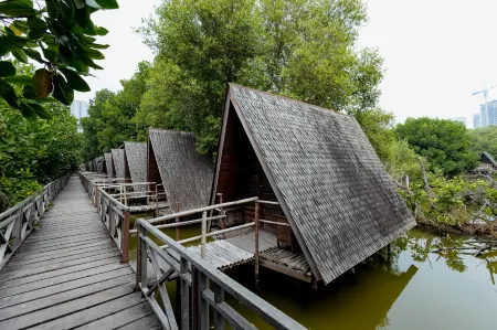 RedDoorz Resort @ Taman Wisata Mangrove