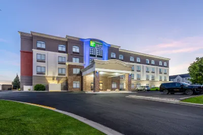 Holiday Inn Express & Suites CHEYENNE by IHG Hotels in 